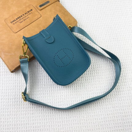 Hermès Evelyn TOGO mini phone bag Linen blue 336 size: 18*12.5*4cm